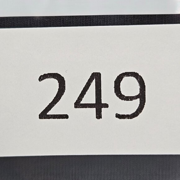 DC WB Wonder Woman Superheroes Comics Tee Women's Size S Black Short Sleeve H&M - Picture 10 of 10